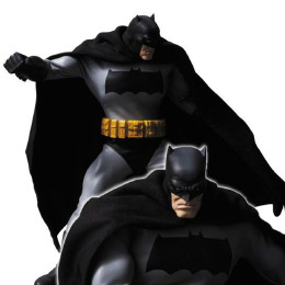 [買取]リアルアクションヒーローズ No.653 RAH バットマン BATMAN： THE DARK KNIGHT RETURNS フィギュア メディコム・トイ