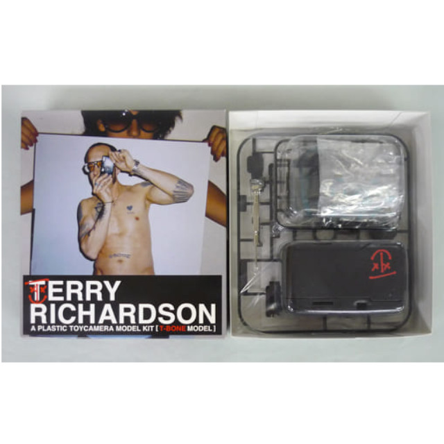 [PTM]1/1 TERRY RICHARDSON PLASTIC TOYCAMERA T-BONE MODEL -テリー・リチャードソン プラスチックトイカメラ T-BONEモデル- white FUCTORY プラモデル